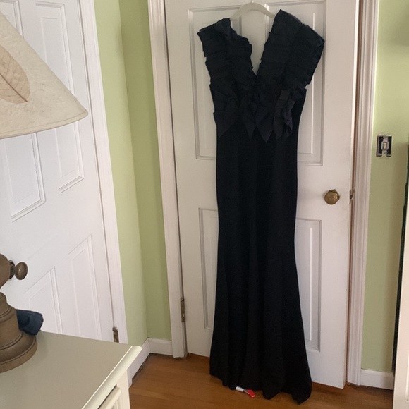 Sachin & Babi mirabella gown, long black formal dress - Picture 6 of 7